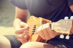 Hledáme lektora ukulele